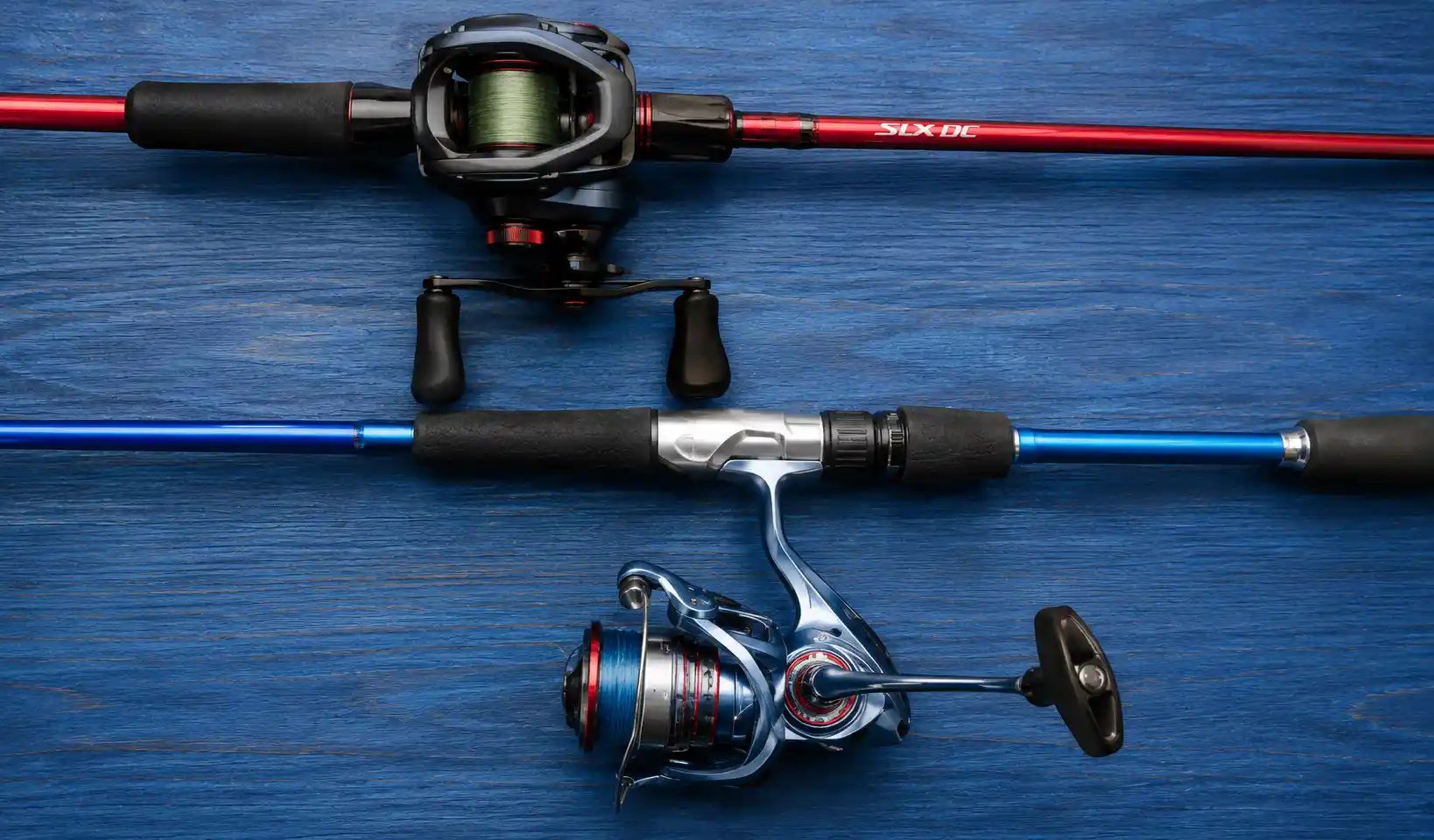 Baitcasting and spinning rod setup side by side — choosing between spinning and baitcasting for pike fishing